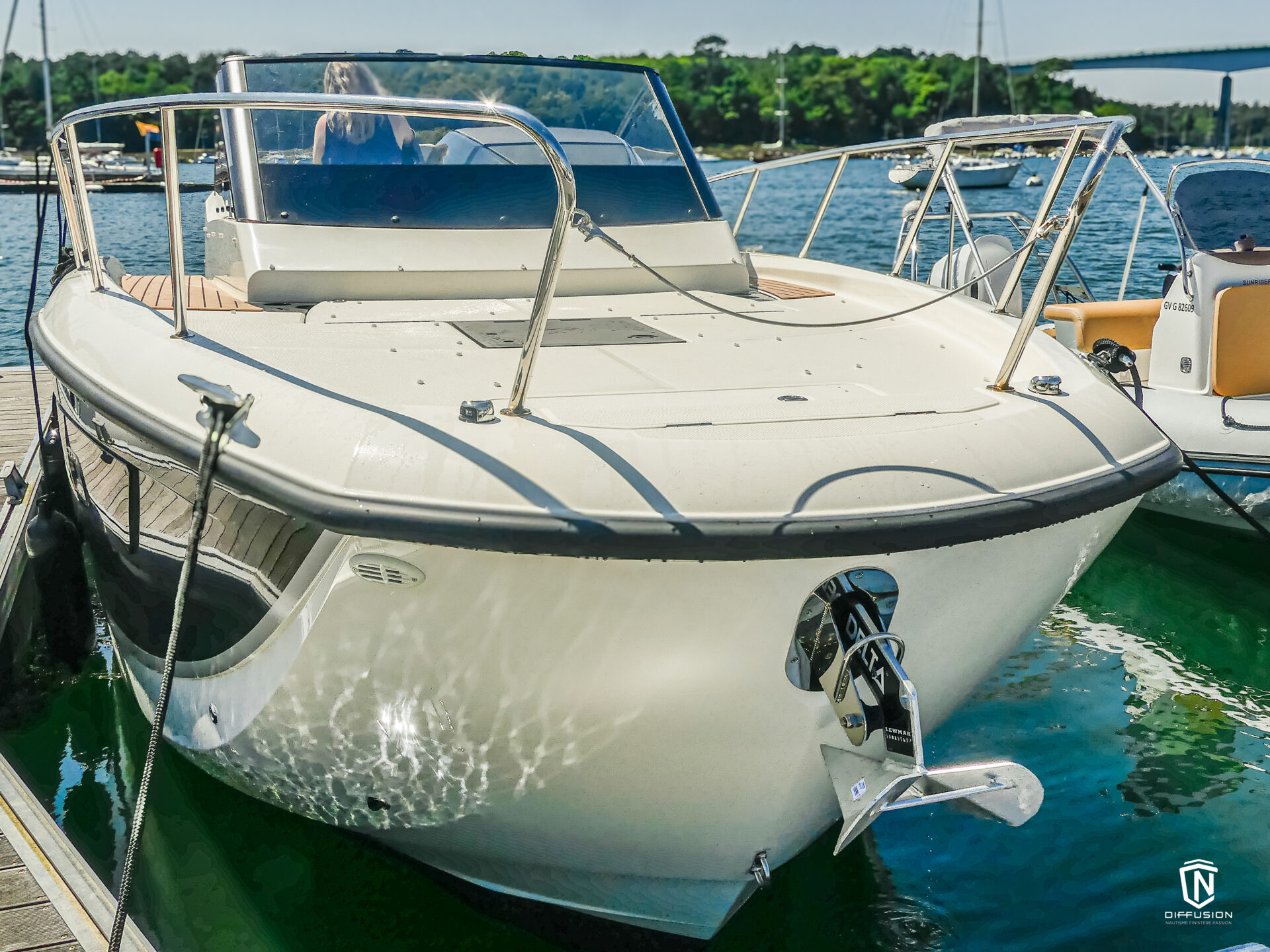 Quicksilver 875 port la foret